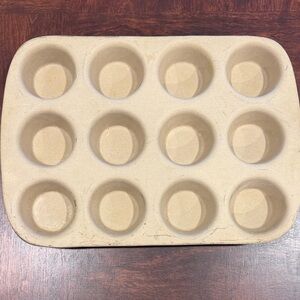 The Pampered Chef Muffin Pan